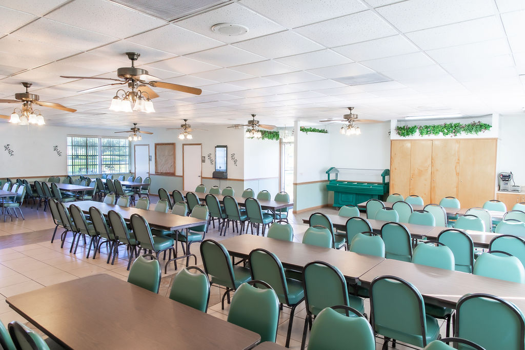 cafeteria dining hall at Pine Lake Retreat